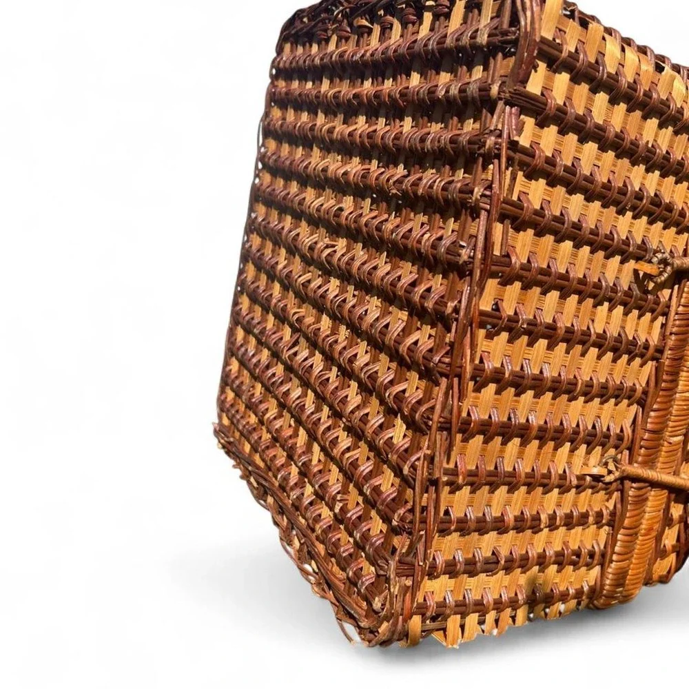 Vintage Picnic Basket Brown Wicker Rattan Hamper Cottagecore Bohemian Large
